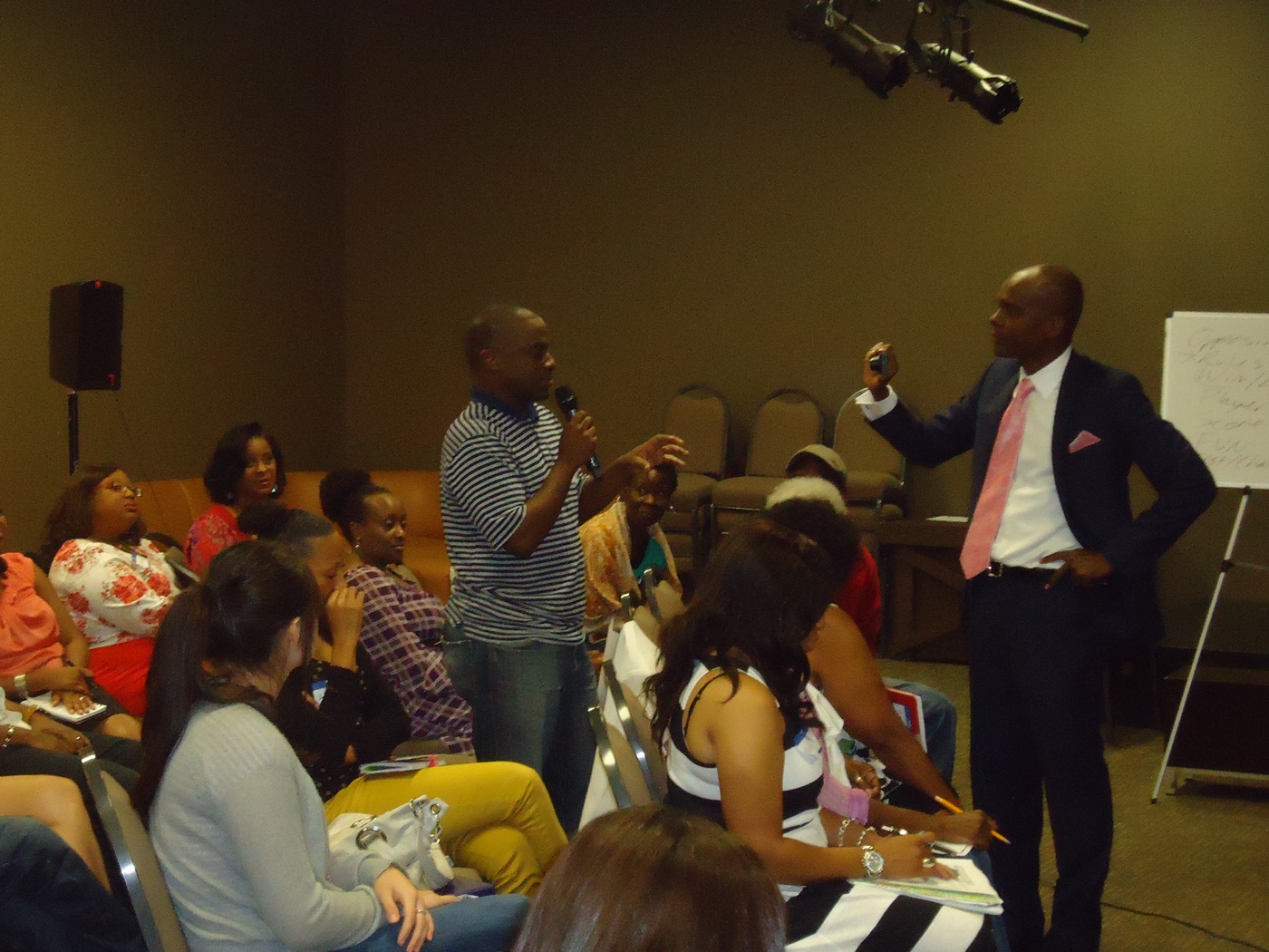 Noel Walrond teaching a group during a live session